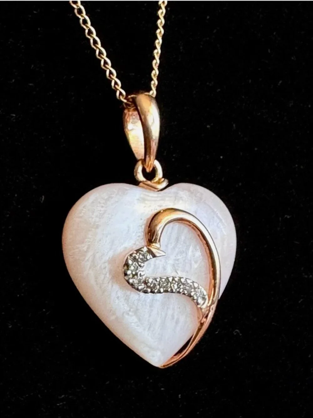 10K Yellow Gold Samuel Aaron Pink Mother of Pearl Diamond Heart 18